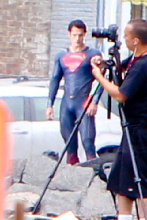 0831 henry cavill superman costume 06 480x720 Finally