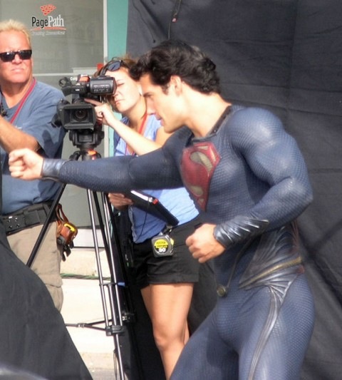 0831 henry cavill superman costume 07 480x533 Whats behind the new movie Supermans giant...personality?