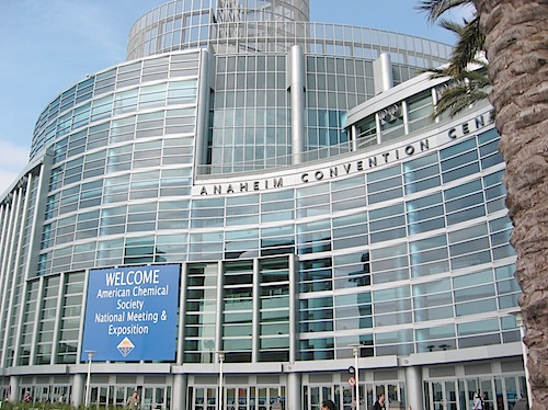 WonderCon moves to Anaheim in 2012, C2E2 and Wizard World move shows 201109011632 WonderCon moves to Anaheim in 2012, C2E2 and Wizard World move shows