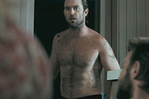 201202081853 300 sequel inches closer to existence with Sullivan Stapleton casting