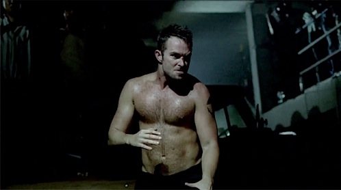 2012020818531 300 sequel inches closer to existence with Sullivan Stapleton casting