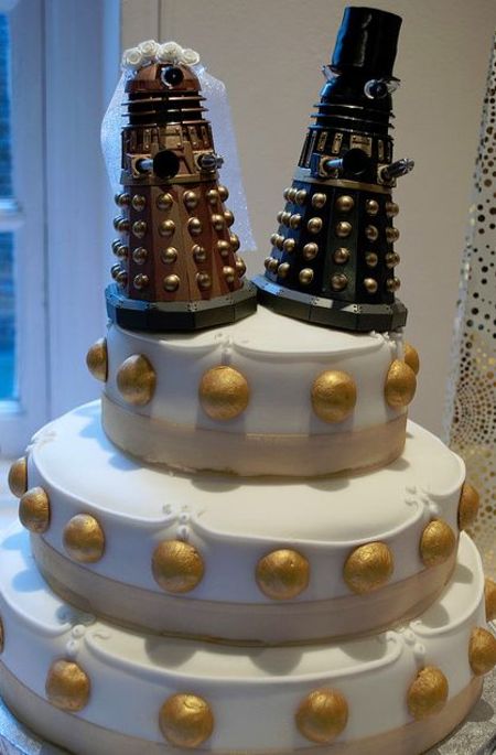 dalek cake The Dalek Wedding Cake and Other SF Sweets 