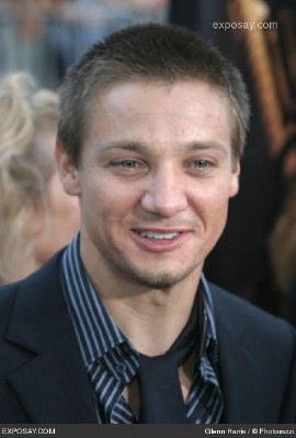 jeremy-renner-swat-movie-premiere-0lMJzc.jpg