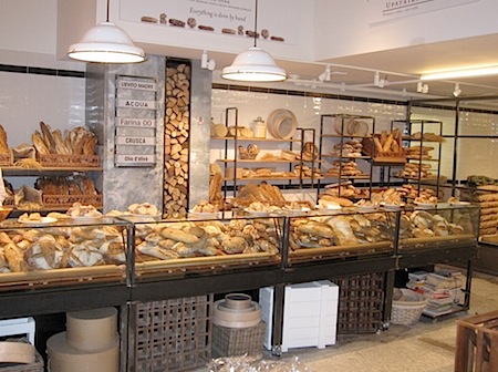 eataly_bread.jpg