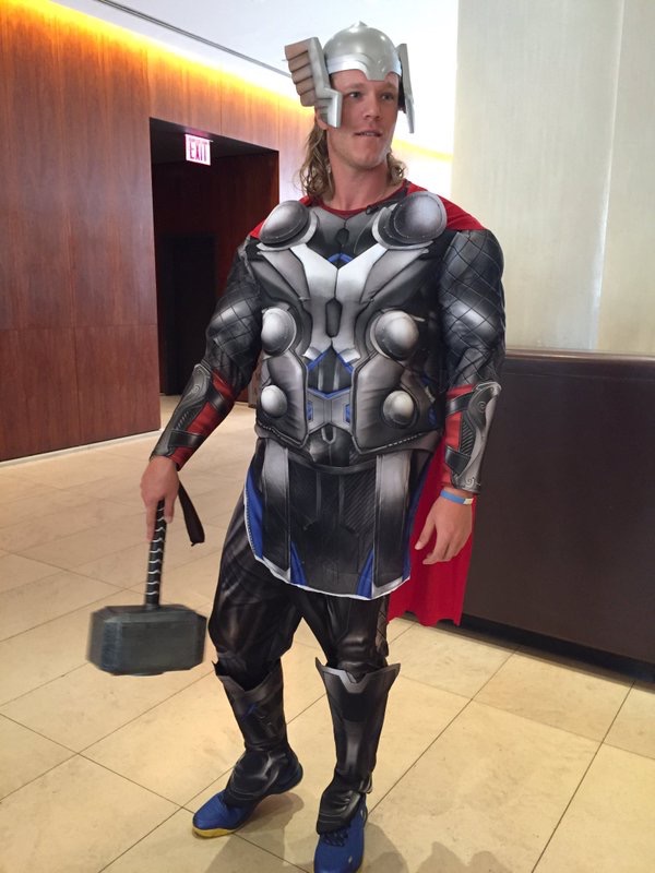 Mets pitcher Noah Syndergaard spent the morning walking around NYC