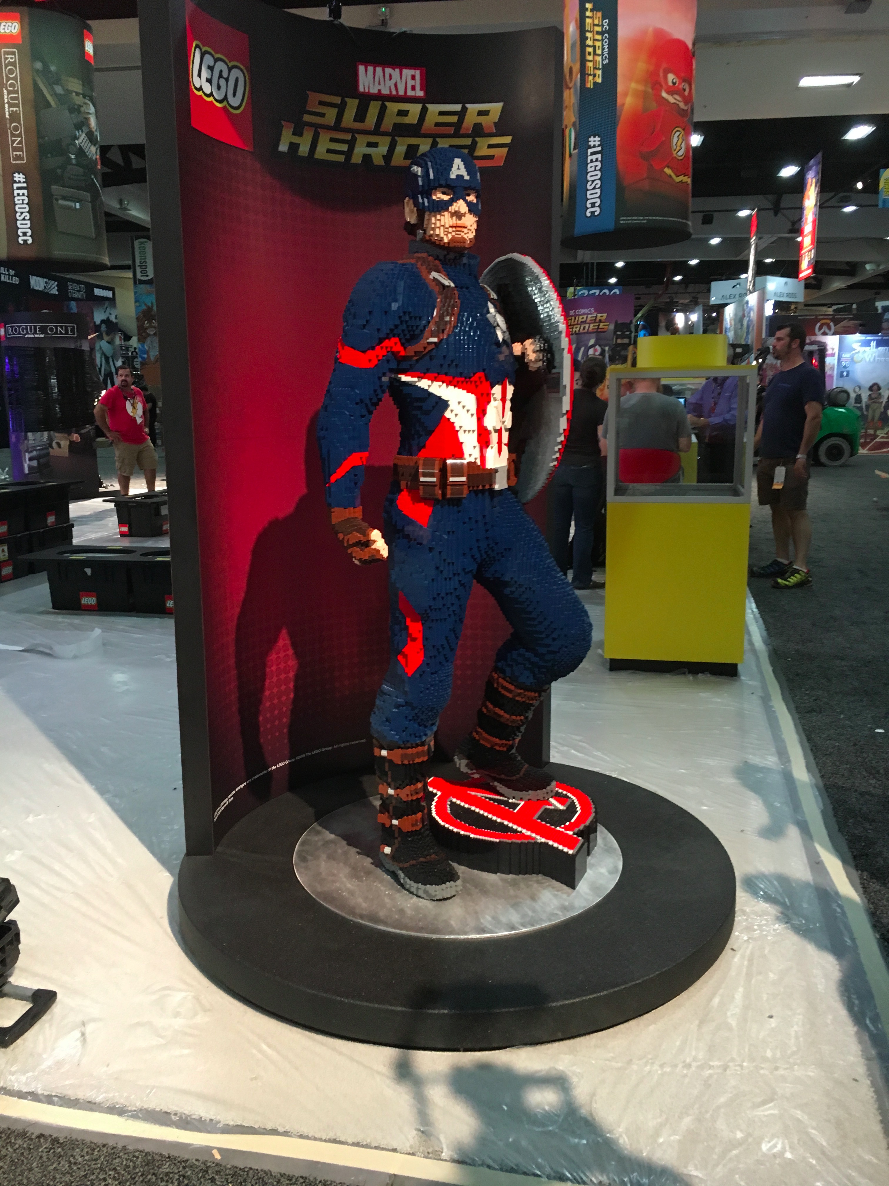 SDCC2016-d01preview-15.JPG