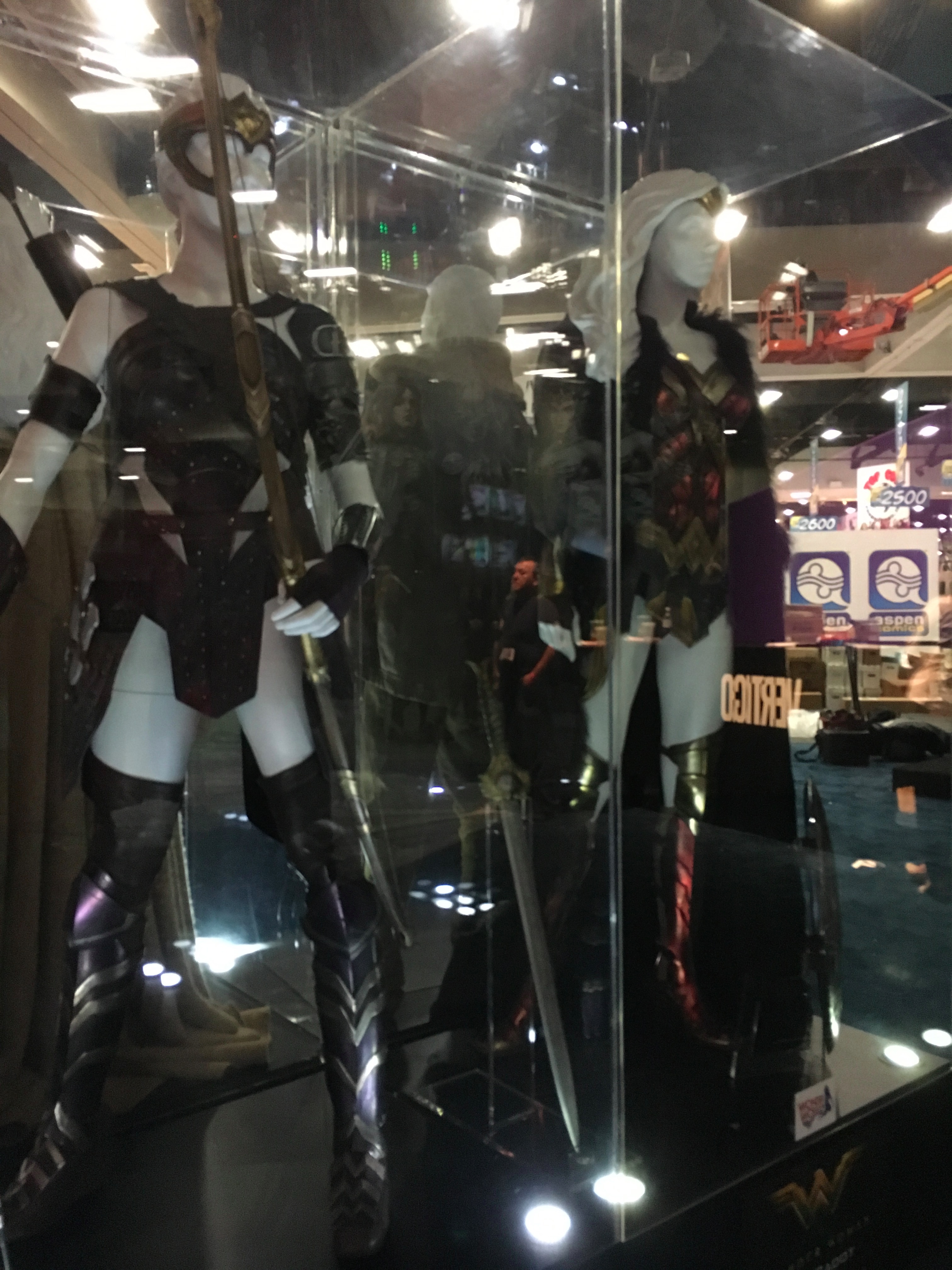 SDCC2016-d01preview-49.JPG