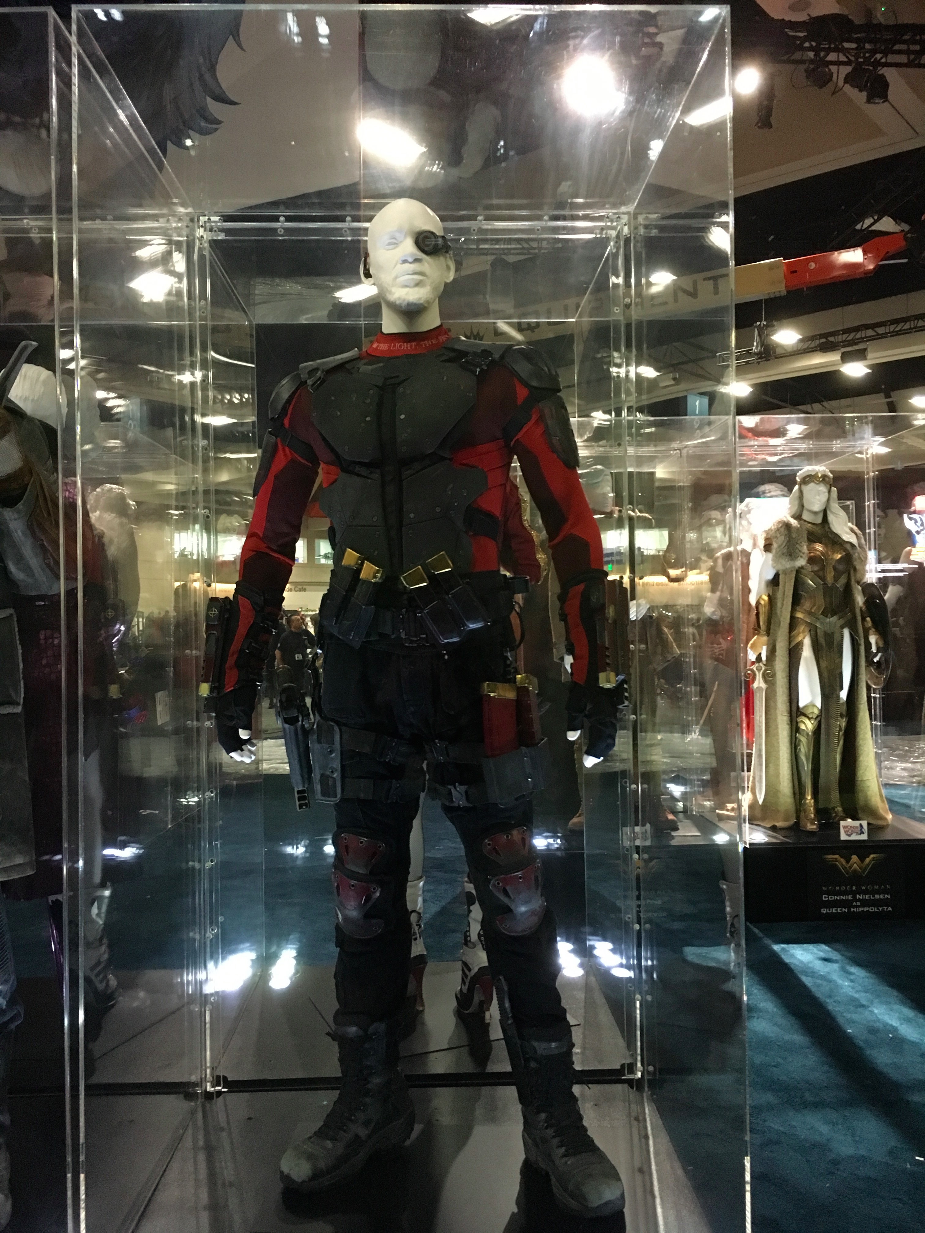 SDCC2016-d01preview-66.JPG