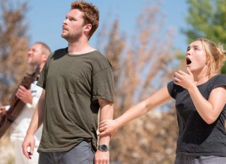 Review: MIDSOMMAR makes Fyre Festival look like a picnic midsommar movie