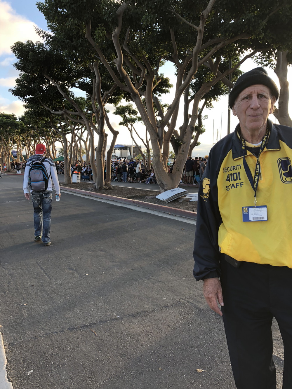 line waiters and security sdcc 2019