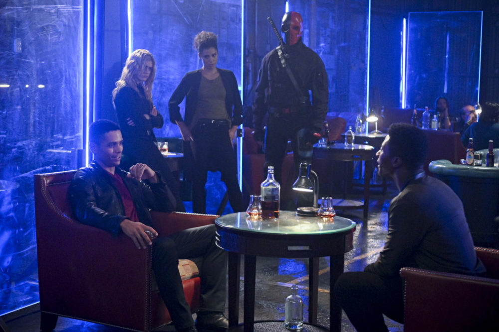 Charlie Barnett in ARROW S8E2