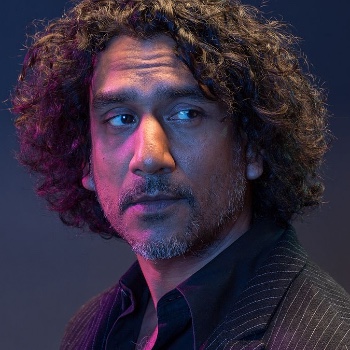 Naveen Andrews