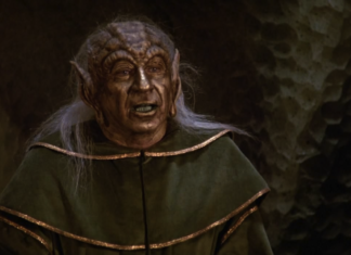 19 references we caught in the RISE OF SKYWALKER special look