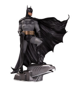 Batman by Alex Ross deluxe statue