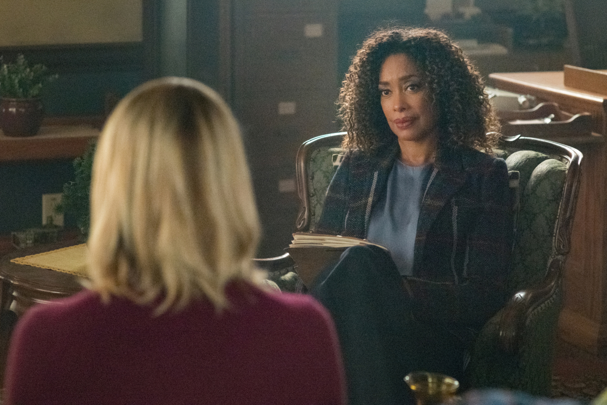 Special guest Gina Torres on Riverdale