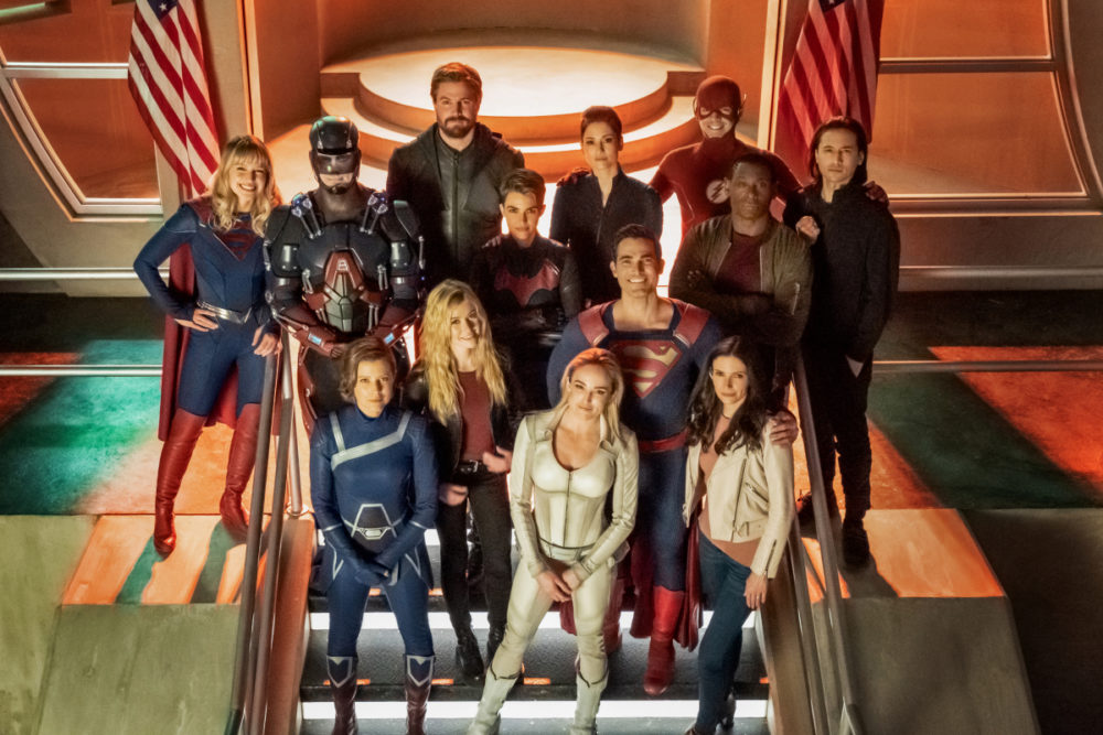 Behind-the-scenes from SUPERGIRL S5E9; Photo: The CW.