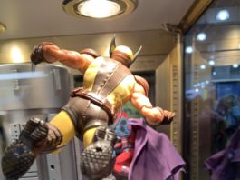 Mezco Celebrates 20 Years of Business at Toy Fair 2020 Mezco One 12 Wolverine vs Magneto
