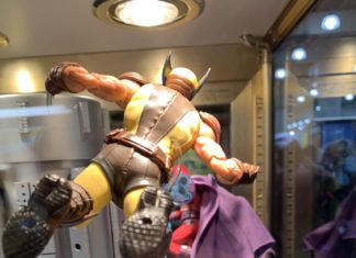 Mezco Celebrates 20 Years of Business at Toy Fair 2020 Mezco One 12 Wolverine vs Magneto