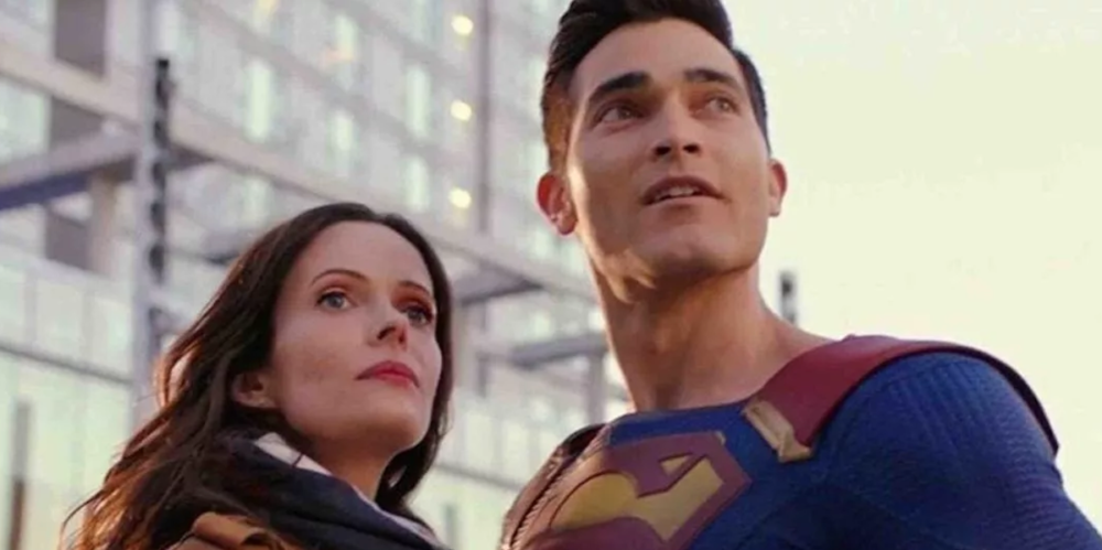 Studio Coffee Run 4 8 20 Say Hello To SUPERMAN LOIS Lana Lang studio-coffee-run-4-8-20-say-hello-to-superman-lois-lana-lang