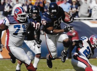 INTERVIEW: Pro Bowl linebacker Lance Briggs talks going from Da Bears to comics Lance Briggs