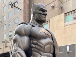 A seven-foot tall Jim Lee-inspired Batman statue is the monument Burbank deserves