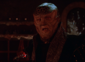 FANDOM FLAMES: HBO Max’s BABYLON 5 remaster throws down the gauntlet A screenshot of the remastered Babylon 5, with G'Kar (Andreas Katsulas)