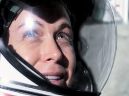 Molly Cobb (Sonya Walger) stares into the sun in "Every Little Thing"