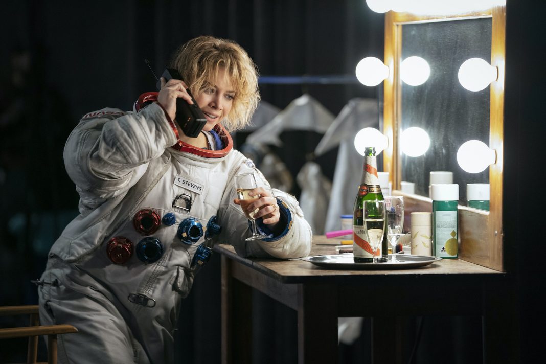 For All Mankind Tracy Stevens (Sarah Jones) doing an advertising campaign in "The Bleeding Edge"