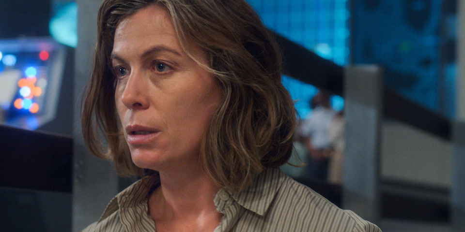 Molly Cobb (Sonya Walger) contemplates her Earthbound fate in "The Bleeding Edge"