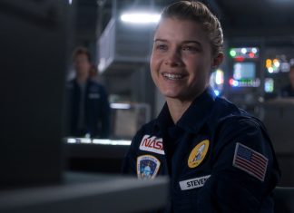 RECAP: FOR ALL MANKIND S2E5 — “The Weight” Tracy Stevens (Sarah Jones) has an interview with Johnny Carson in "The Weight"