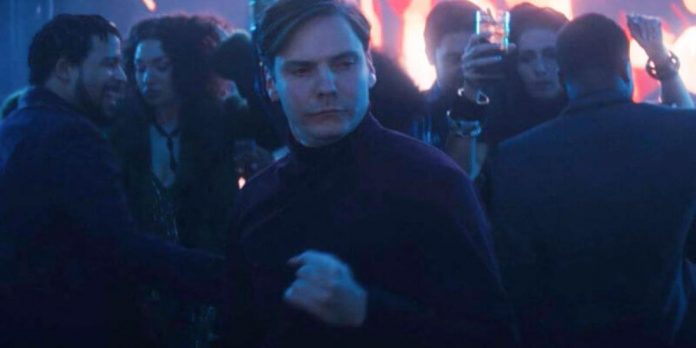 zemo-dance-800x400 #REleaseTheZemoCut burhl dancing