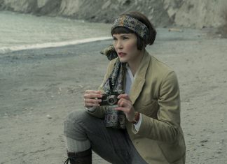 INTERVIEW: Leslie Bibb on sacrifice and more in JUPITER’s LEGACY!