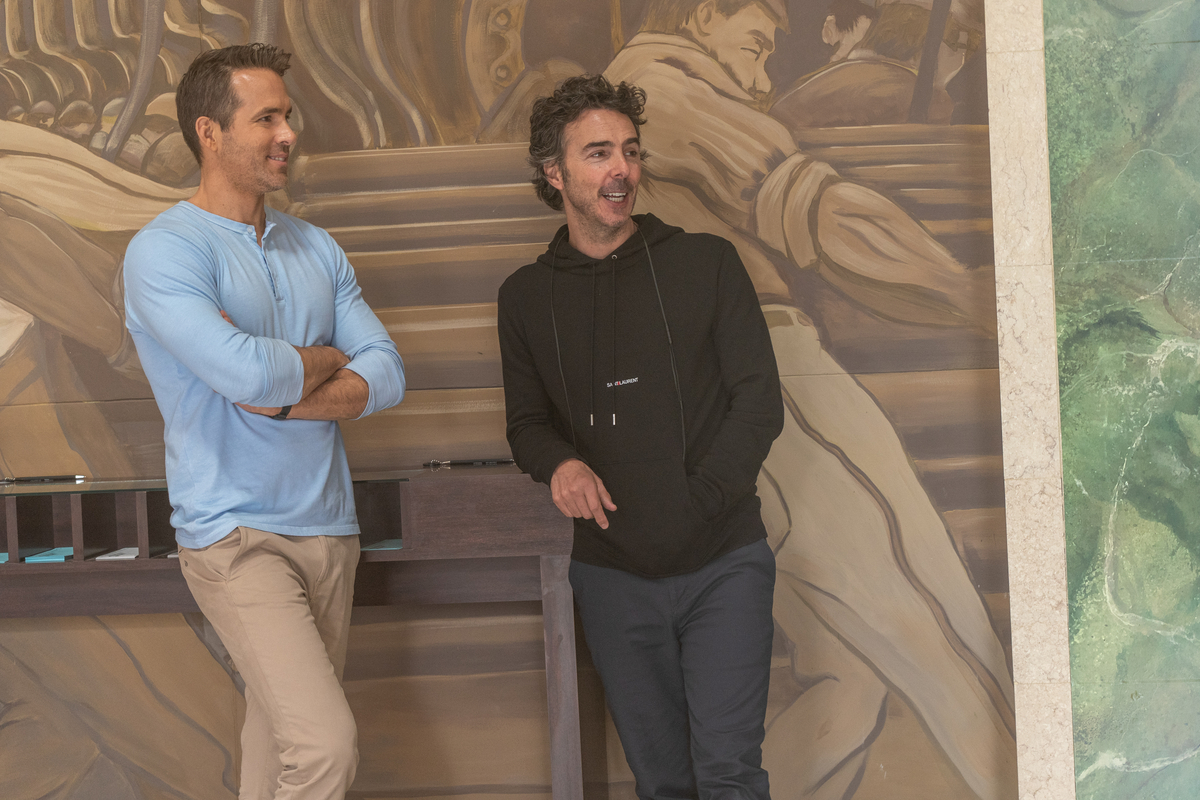 Ryan Reynolds and Shawn Levy talk on the FREE GUY set