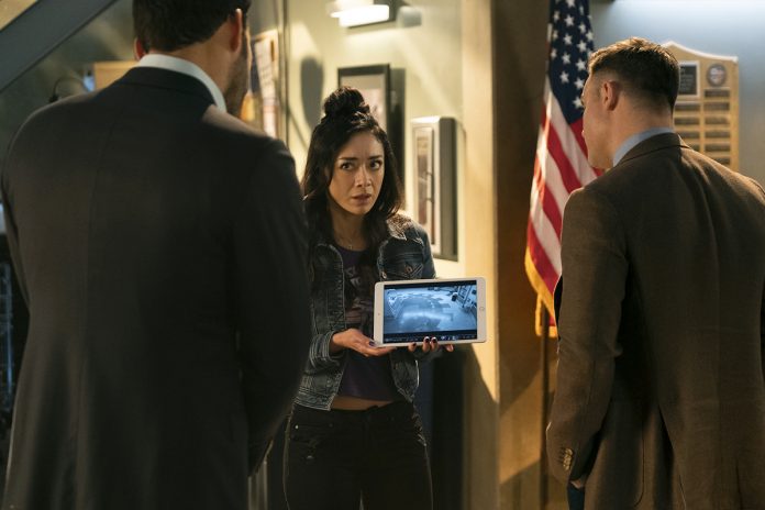 LUCIFER_602_Unit_02251R Aimee Garcia Lucifer