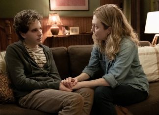 REVIEW: Ben Platt returns to high school in the rollercoaster of a film adaptation of DEAR EVAN HANSEN Dear Evan Hansen