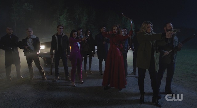 Riverdale says goodbye to Hiram with lots of weapons