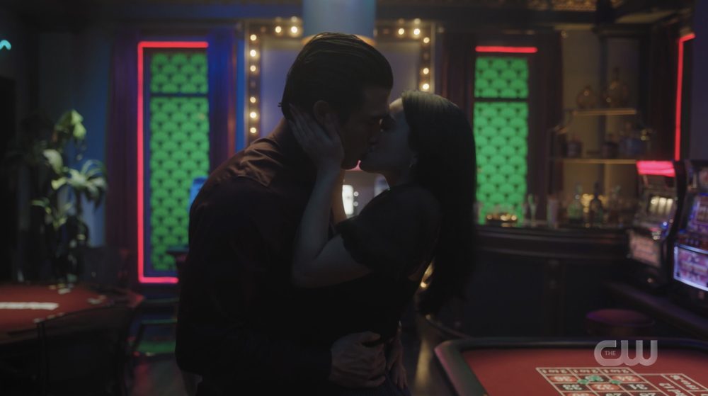 Veronica and Reggie share a passionate kiss on Riverdale