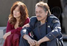 NYCC ’21: Five things we learned from the BATTLESTAR GALACTICA retrospective Edward James Olmos and Mary McDonnell in BATTLESTAR GALACTICA