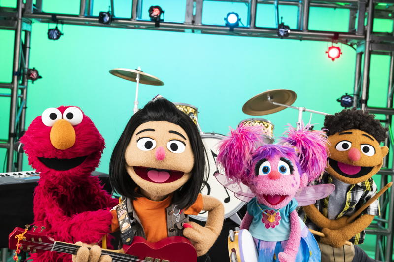 Best Friend Band 1 - See Us Coming Together (c) Sesame Workshop.jpg