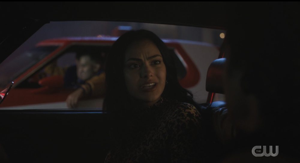 Riverdale Bulldogs watch Veronica and Reggie make out