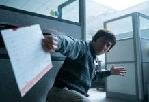 INTERVIEW: Ke Huy Quan talks EVERYTHING EVERYWHERE, Wong Kar-Wai, and Returning to Acting everything everywhere all at once ke huy quan