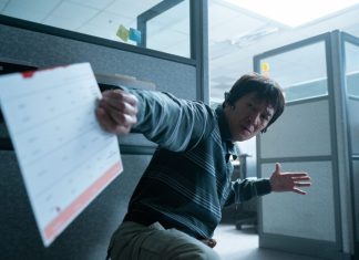 INTERVIEW: Ke Huy Quan talks EVERYTHING EVERYWHERE, Wong Kar-Wai, and Returning to Acting everything everywhere all at once ke huy quan