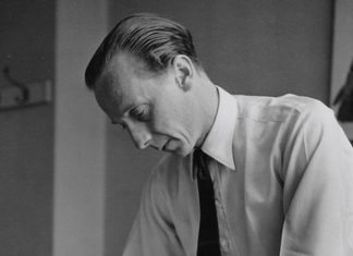 British Eagle founder Rev Marcus Morris remembered with heritage plaque