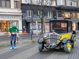 Statue of classic Euro-slacker GASTON LAGAFFE beheaded in Belgium