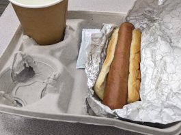SDCC ’23: A nuanced review of the San Diego Convention Center “Jumbo Dog”