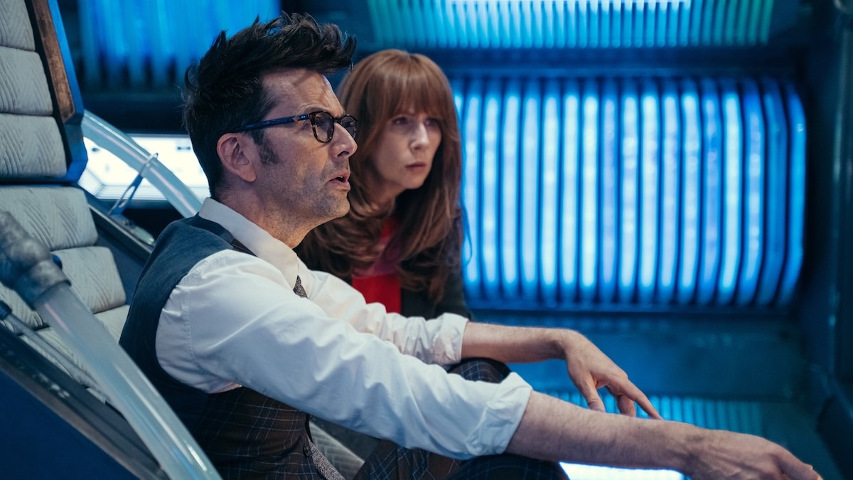The Doctor (David Tennant) and Donna Noble (Catherine Tate) sit at the controls of the TARDIS