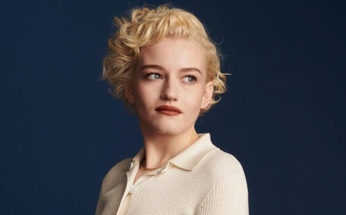 Julia Garner Julia Garner