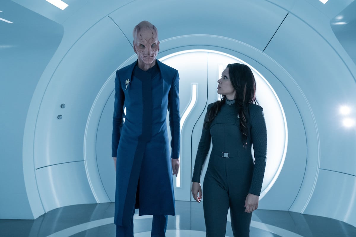 Saru (Doug Jones) and D. Nhan (Rachael Ancheril) at Federation HQ.