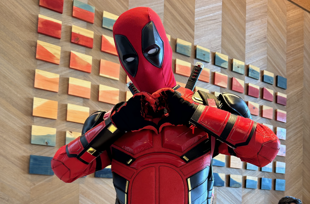 deadpool cosplayer