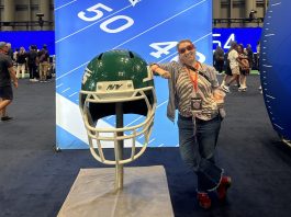 A tale of two communities: Fanatics Fest and FlameCon 2024